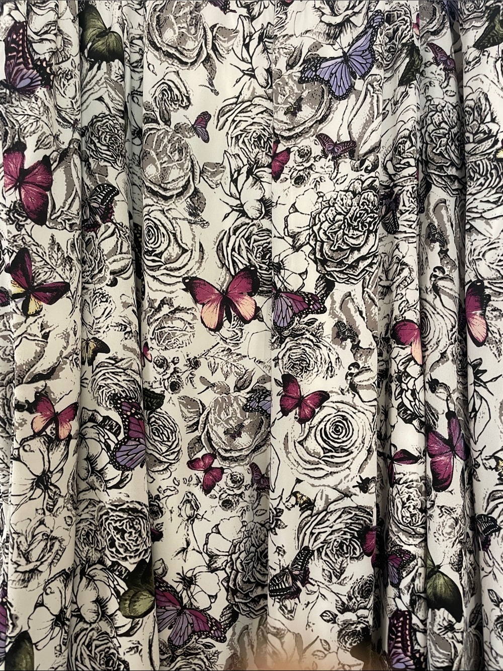 CJ Banks Floral  Butterfly Print A-Line Skirt Lavenders whites, Waist 21 1/2" - Picture 3 of 9